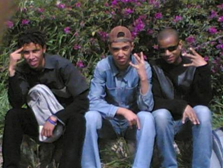 waw un stile tres connais mais khatire je pense